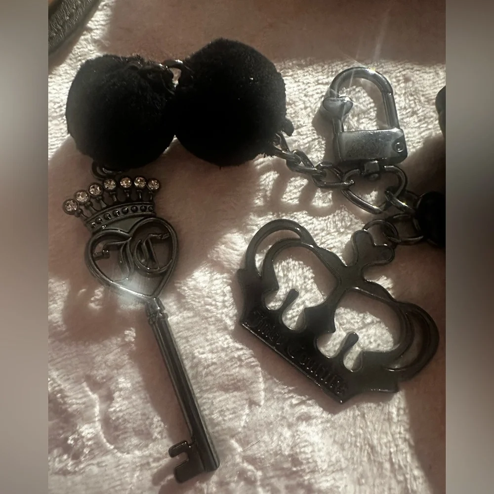 Juicy Couture black charm set - Picture 8 of 10